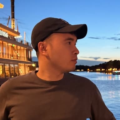Portrait of Danhang Liu